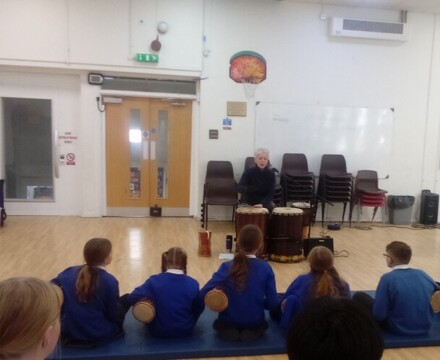 Drumming Y6